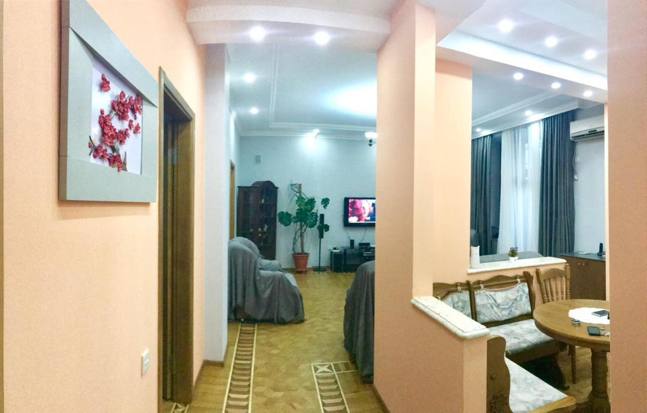 Calm Center Of Baku Apartment Exterior photo